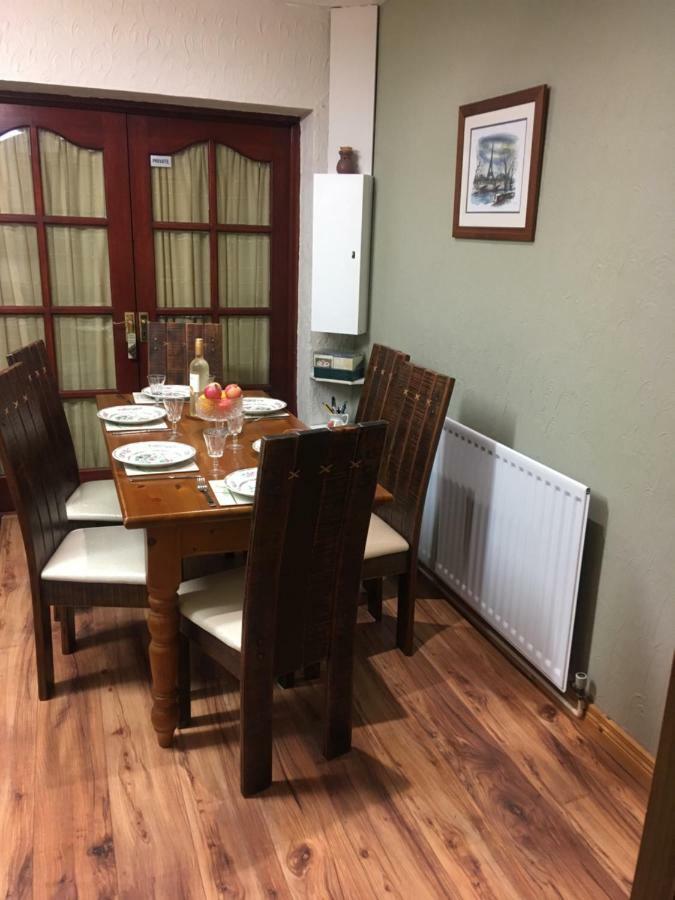 Burndavis Lodge Ballymena Buitenkant foto